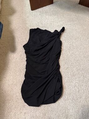 Women’s Black One-Shoulder Ruched top